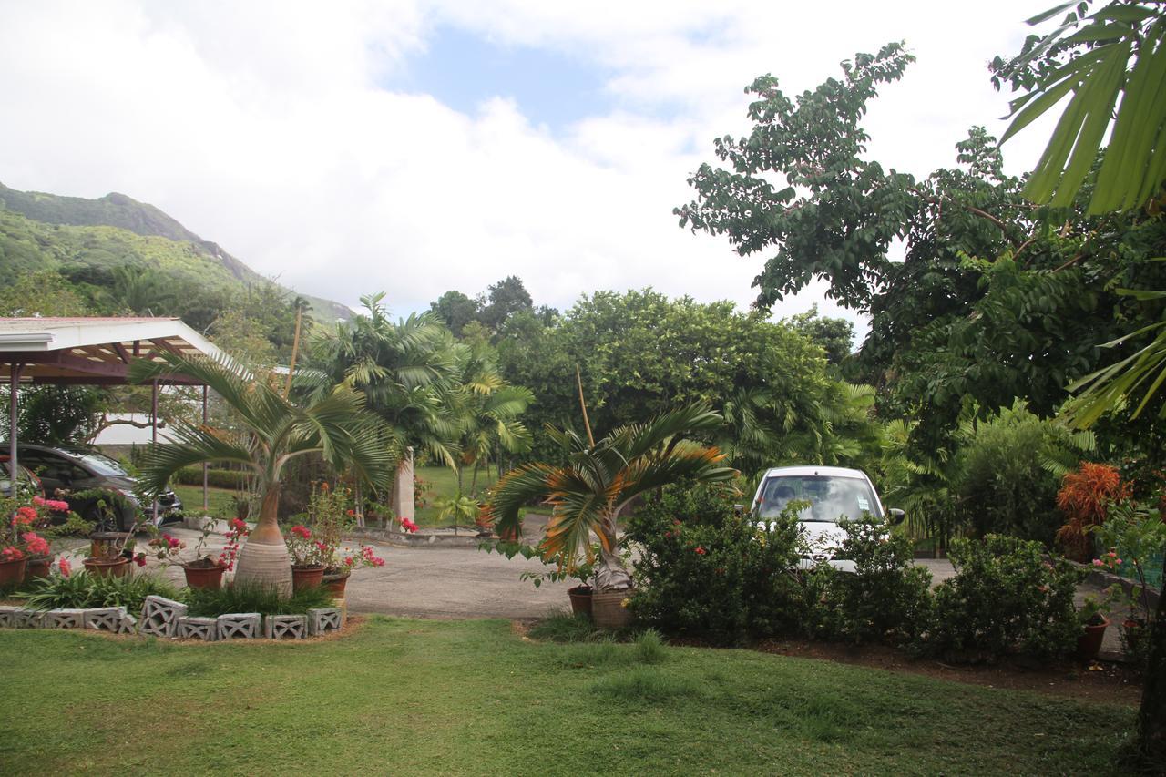 Daniella'S Bungalows Bel Ombre Exterior foto
