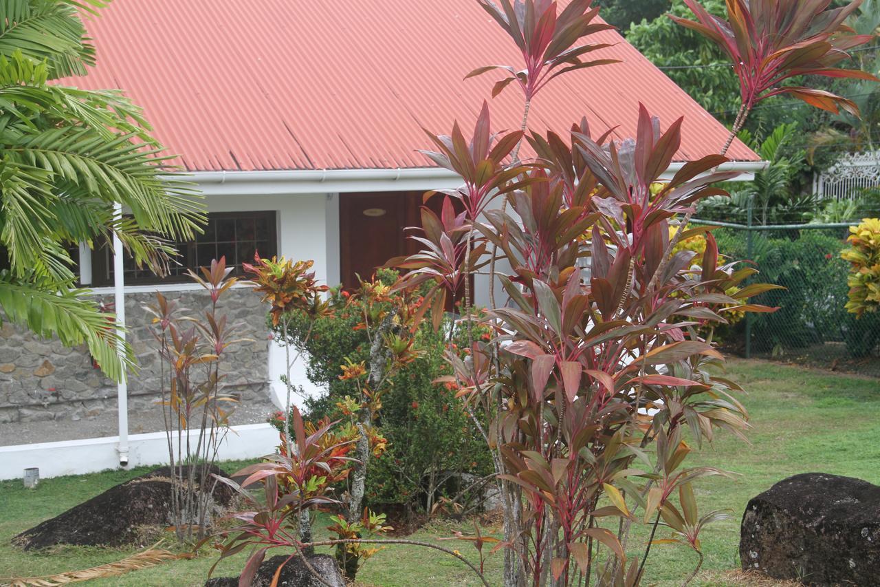 Daniella'S Bungalows Bel Ombre Exterior foto